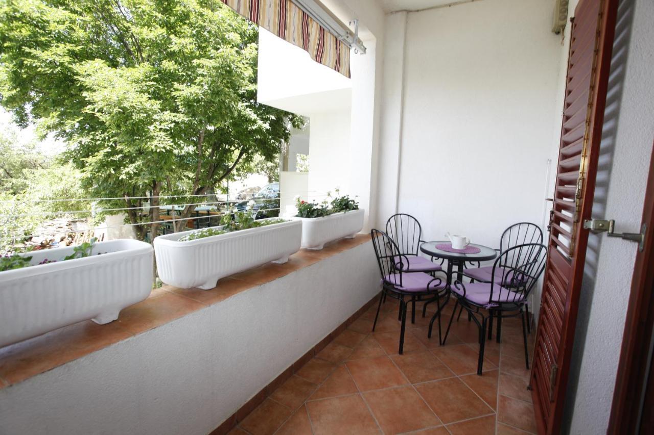 Apartments Rustica Makarska Exteriör bild